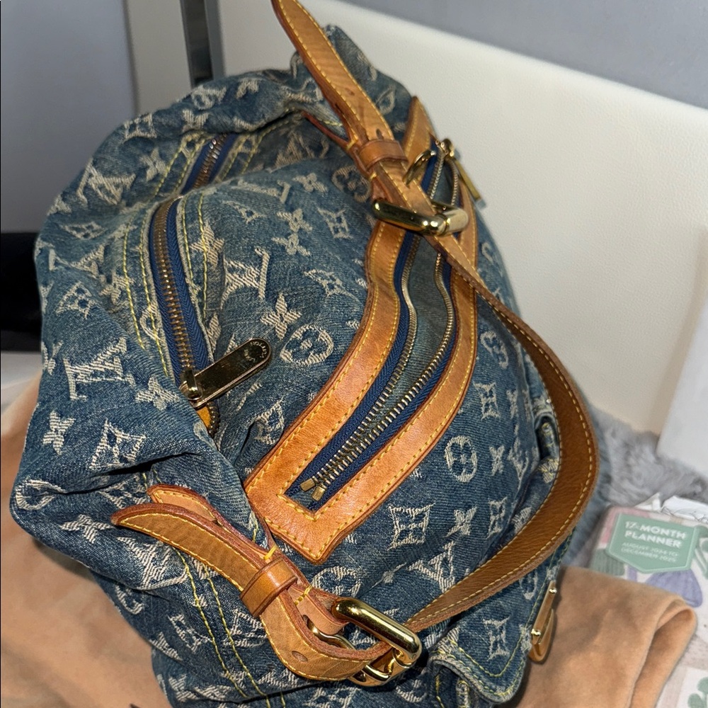 Louis Vuitton Blue Denim and Tan Leather Monogram Shoulder Bag - Picture 8 of 16